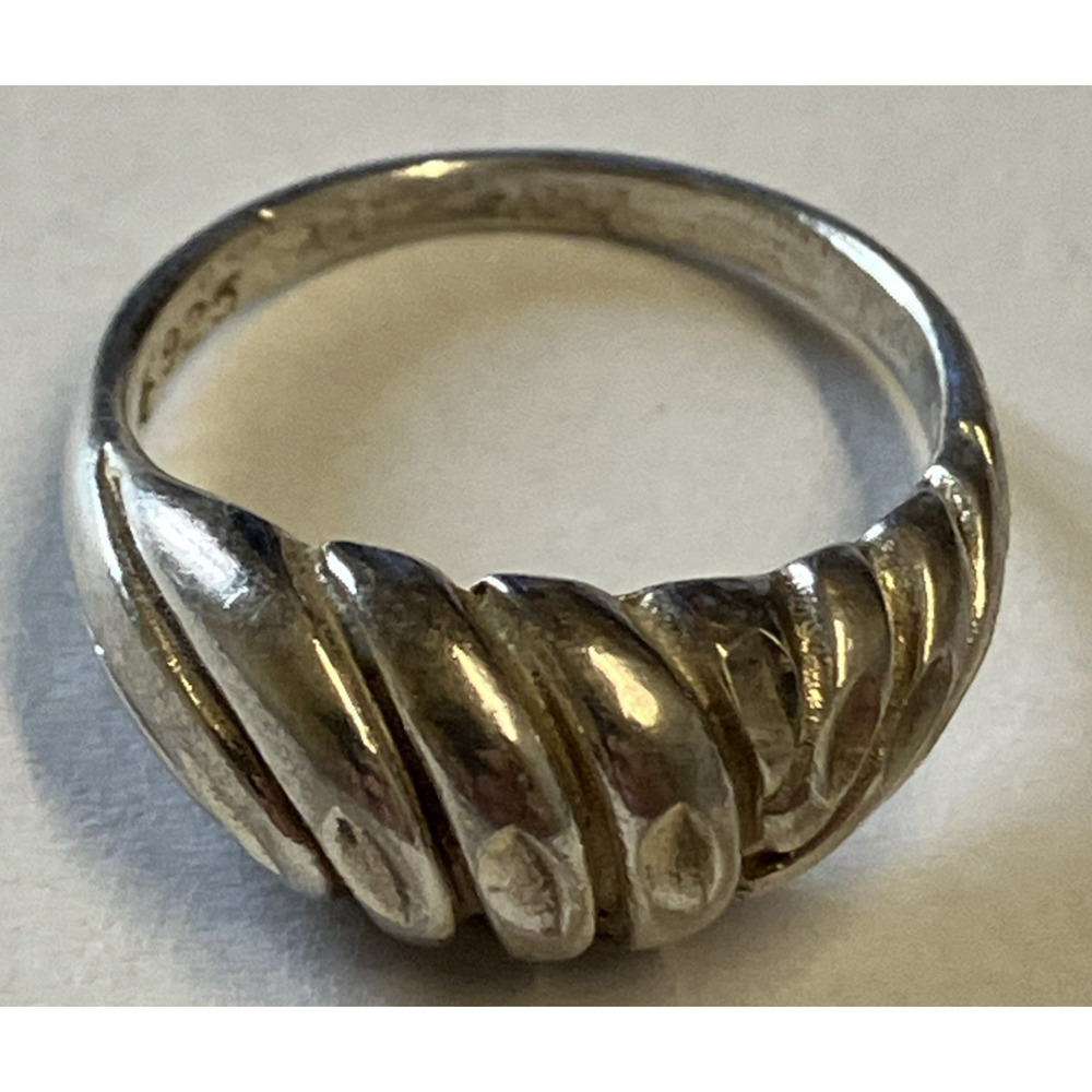 Vintage Midcentury Sterling Silver Shrimp Fluted Dome Size 5 1/4 Ring 925